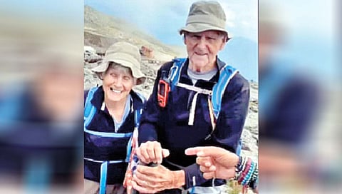 नव्वदीच्या उंबरठ्यावर ते पोहोचले माऊंट वॉशिंग्टनवर!