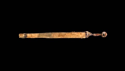 इस्रायलमधील गुहेत 1900 वर्षांपूर्वीच्या रोमन तलवारी
