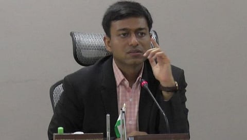 धुळे : स्वच्छ भारत अभियानातंर्गत‘एक तारीख एक तास’ स्वच्छता मोहिमेचे आयोजन