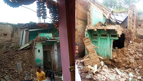 पावसाने जुने घर कोसळले