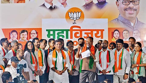 हिंमत असेल तर उद्धव ठाकरे यांनी इंडिया आघाडी सोडावी : चंद्रशेखर बावनकुळे