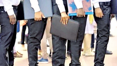 प्रश्न पदवीधर बेरोजगारांचा