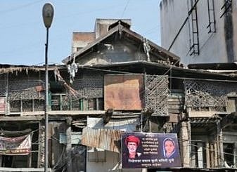 Pune News : भिडेवाडा स्मारकाचा मार्ग पुन्हा अडचणीत
