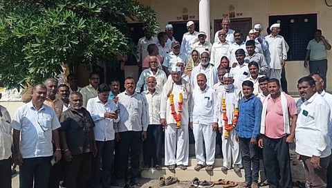 धुळे : इंदवे सोसायटीच्या चेअरमनपदी दिलीप सोनवणेंची बिनविरोध निवड