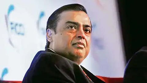 Mukesh Ambani Death Threat | मुकेश अंबानींना धमकी देणारा सापडला, १९ वर्षीय तरुणाला अटक