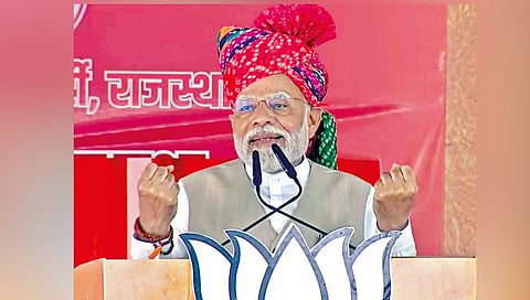 मोबाईल फोनचा दरमहा 5 हजार खर्च वाचविला : पंतप्रधान मोदी