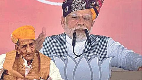 Rajasthan Election : 94 वर्षीय कार्यकर्त्याला पाहिले, अन् मोदींच्या भाषणाचा नूरच पालटला