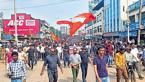 ‘लेके रहेंगे, बेळगाव-कारवार’; बेळगावात हजारो सीमावासीयांच्या गगनभेदी घोषणा