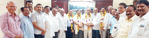 Pune : ऊसदर परिषदेत ’माळेगाव’,’सोमेश्वर’चे कौतुक