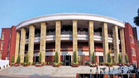 मराठा आरक्षण प्रश्न तत्काळ मार्गी लावा
