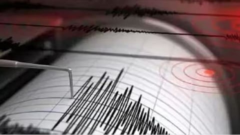 भूकंपाच्या धक्क्याने अफगाणिस्तान हादरले