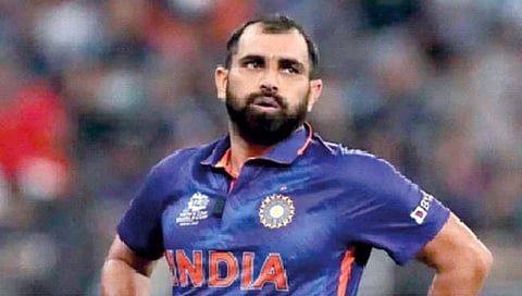 India’s Tour of South Africa | टीम इंडियाला धक्का, मोहम्मद शमी कसोटी मालिकेतून बाहेर, ‘वन डे’तून दीपक चहरची माघार