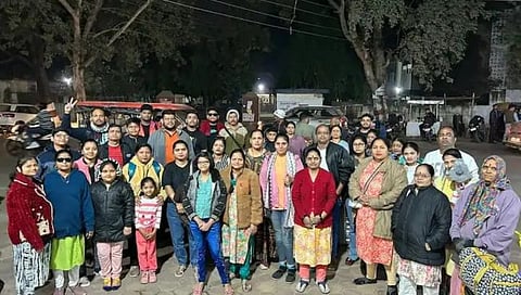 Devendra Fadnavis : देवेंद्र फडणवीस मदतीला धावले; नेपाळवरून रायगडमधील पर्यटक परतले