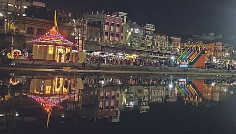 नाशिक : रामकुंडावरील खंडेरायाचे मंदिर(छाया-रुद्र फोटो)