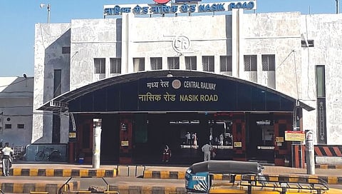 Nashik News : डेंग्यू प्रकरणी नाशिकरोड रेल्वेस्थानक प्रबंधकांना नोटीस