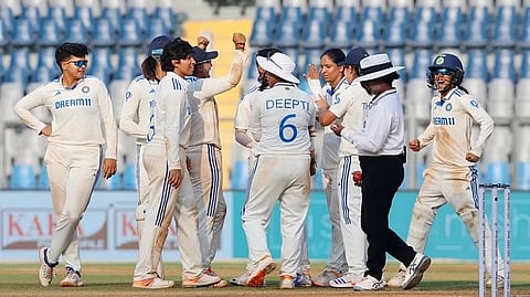 INDW vs AUSW Test : क्रिकेट ‘कसोटी’त भारतीय महिलाच भारी! वानखेडेवर ऑस्ट्रेलिया चारीमुंड्या चित