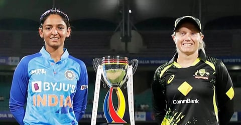 INDW vs AUSW ODI : भारताचे ऑस्ट्रेलियाला 283 धावांचे लक्ष्य