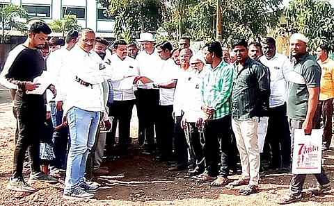 भुयारी मार्ग आधी करा; मगच रेल्वे ट्रॅक ; निरा ग्रामस्थांची रेल्वेच्या अधिकार्यांकडे मागणी