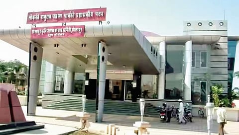 सोलापूर : बाजार समिती शेतकर्यांच्या मुळावर