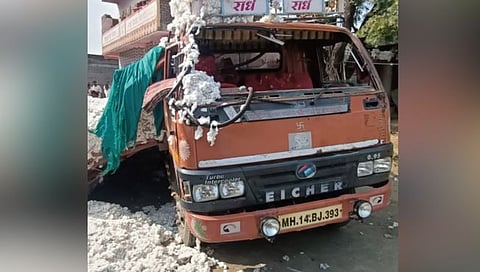 बीड : भेडबुद्रुक येथे टेम्पोखाली सापडून एक ठार; तीन जखमी