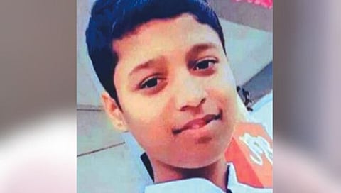 वारंवार मोबाईल मागतो म्हणून बापाने उचलले टोकाचे पाऊल; सोलापूर हादरले