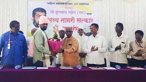 Krishnat Khot : सरूड येथे ‘रिंगाणकार’ कृष्णात खोत यांचा नागरी सत्कार