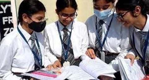 सीबीएसईच्या दहावी-बारावीची परीक्षा आजपासून..