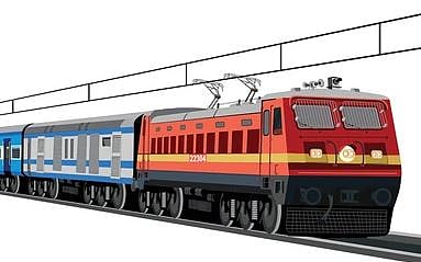 Solapur Railway : रेल्वेचे डबे, इंजिन, चाके भंगारात: सोलापूर विभागाने कमावले ४२.६४ कोटी