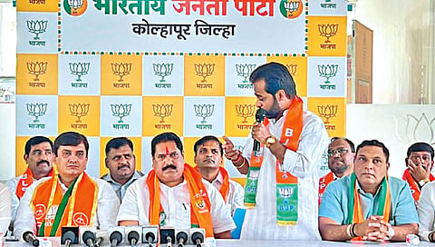 मतांसाठी भाजप अन् कामांसाठी काँग्रेस असे यापुढे चालणार नाही, मंडलिक यांना खडे बोल