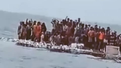 Indonesian boat tragedy | मोठी दुर्घटना! इंडोनेशियाच्या किनारपट्टीवर रोहिंग्या निर्वासितांची बोट उलटली, ५० जणांचा मृत्यूची भीती