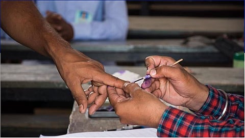 Lok Sabha Election 2024 | उमेदवारांना गुन्ह्यांची माहिती ३ वेळा प्रसिद्ध करणे बंधनकारक; पक्षांनाही आहेत कठोर नियम | CANDIDATES WITH CRIMINAL CASES