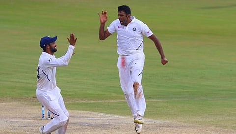 R. Ashwin 5 Wickets Haul : एकमेवव्दितीय..! अश्विन ‘अशी’ कामगिरी करणारा ठरला पहिला भारतीय गोलंदाज