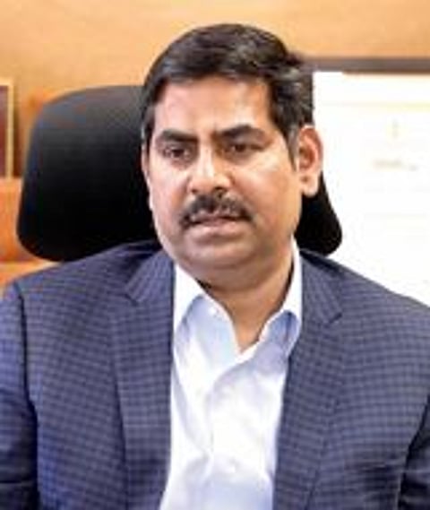 Pune : नवनियुक्त आयुक्त बनले ‘दबंग’; सुस्तावलेले अधिकारी भांबावले