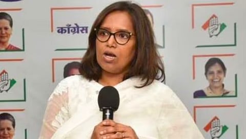 Lok Sabha Election : वर्षा गायकवाड काँग्रेसच्या मुंबई उत्तर मध्य लोकसभा मतदारसंघाच्या उमेदवार
