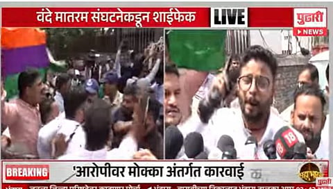 पुणे पोर्शे अपघात प्रकरणातील आरोपीवर शाईफेक करण्यात आली.