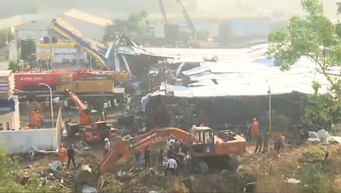Mumbai hoarding collapse