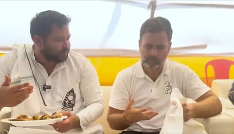 राष्ट्रीय जनता दलाचे नेते आणि बिहारचे माजी उपमुख्यमंत्री तेजस्वी यादव आणि काँग्रसचे माजी अध्यक्ष राहुल गांधी यांनी पाटणा येथील प्रचार सभेनंतर मटणाचा आस्वाद घेतला.