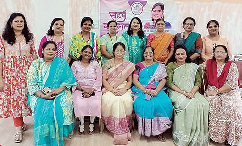 गायनाच्या कार्यशाळेला कस्तुरींचा प्रतिसाद; ‘पुढारी’ कस्तुरी क्लबचा उपक्रम