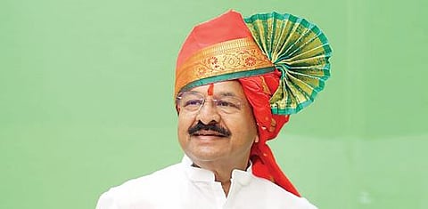 खेड विधानसभा मतदारसंघात वाढदिवसानिमित्त चढाओढ