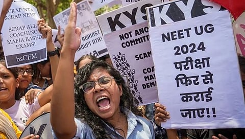 का झाला ‘नीट’चा घोळ?