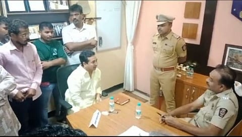 महाड तालुक्यातील कत्तलखाने उद्ध्वस्त करा : नितेश राणे