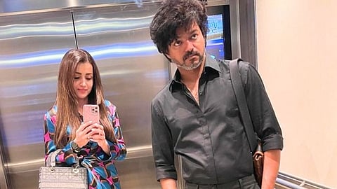 Trisha Krishnan mirror selfie with Thalapathy Vijay