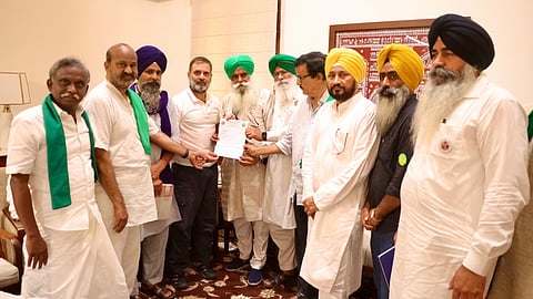 Farmer leader Meet Rahul Gandhi