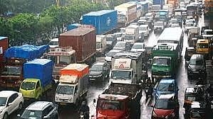 Thane News | गर्डर वाहून नेणार्या वाहनाला अपघात