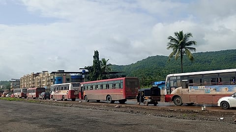 Kolad, Mangaon highway traffic