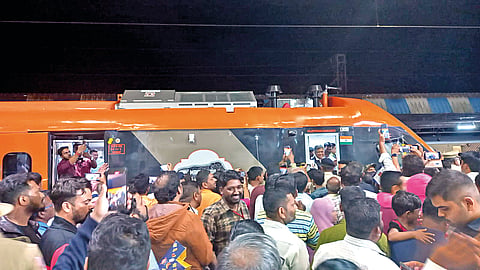 Vande Bharat Arrives In belgaon