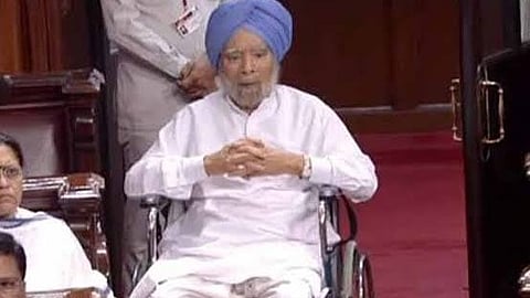Manmohan Singh on wheelchair in parliament