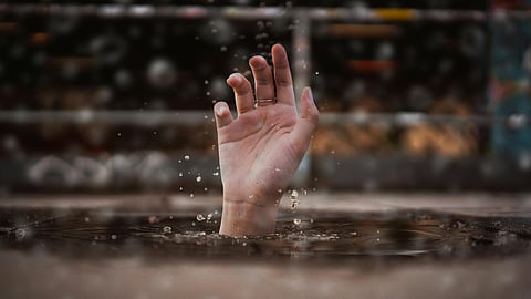 death by drowning