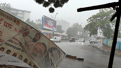 Thane Alert | ठाण्यात पडतोय मुसळधार पाऊस...जनजीवन विस्कळीत, पहा फोटो...