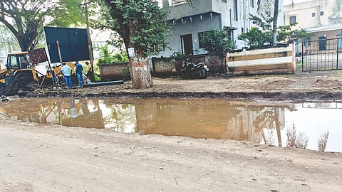 Slow road work Sangli